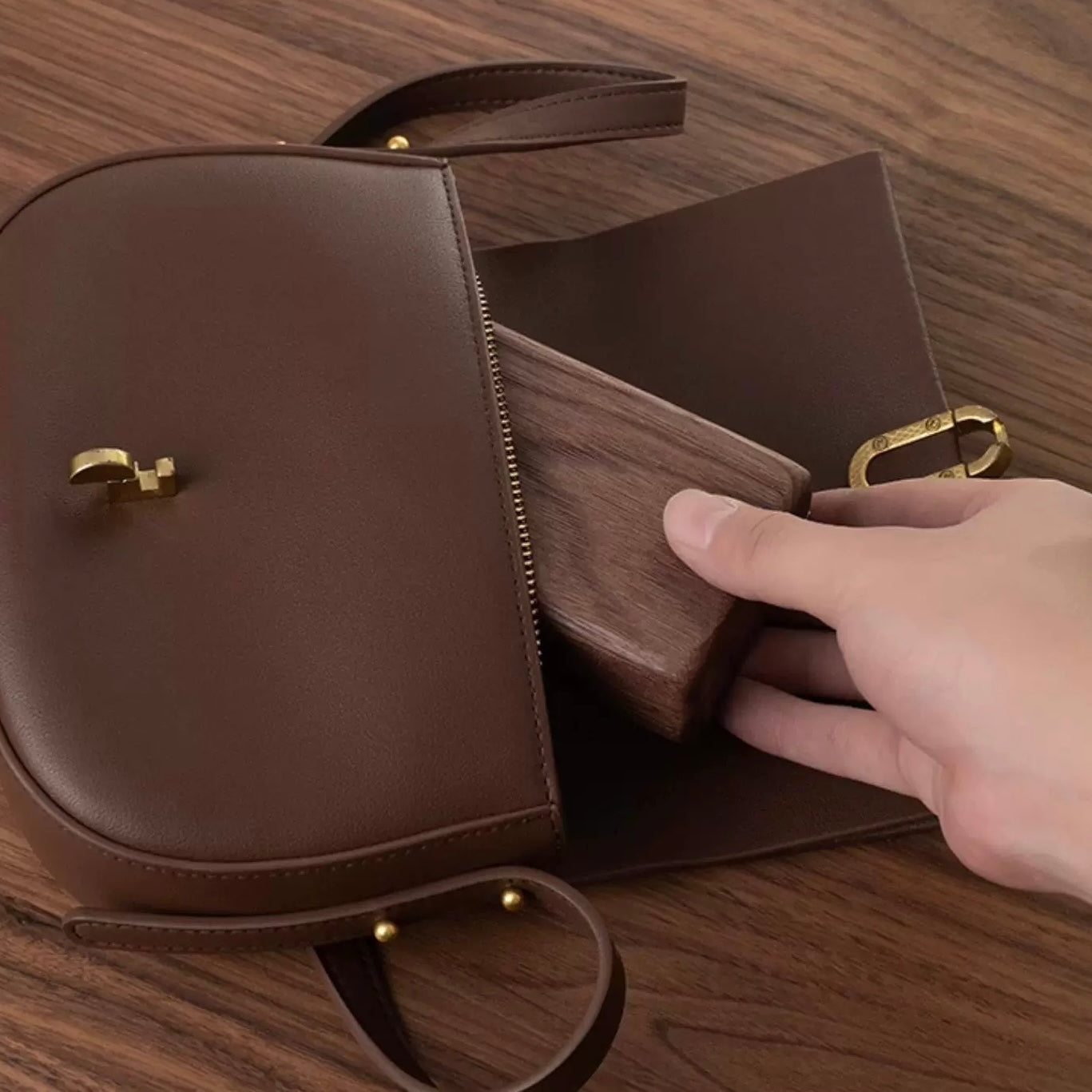 Minimalist Glasses Case Black Walnut