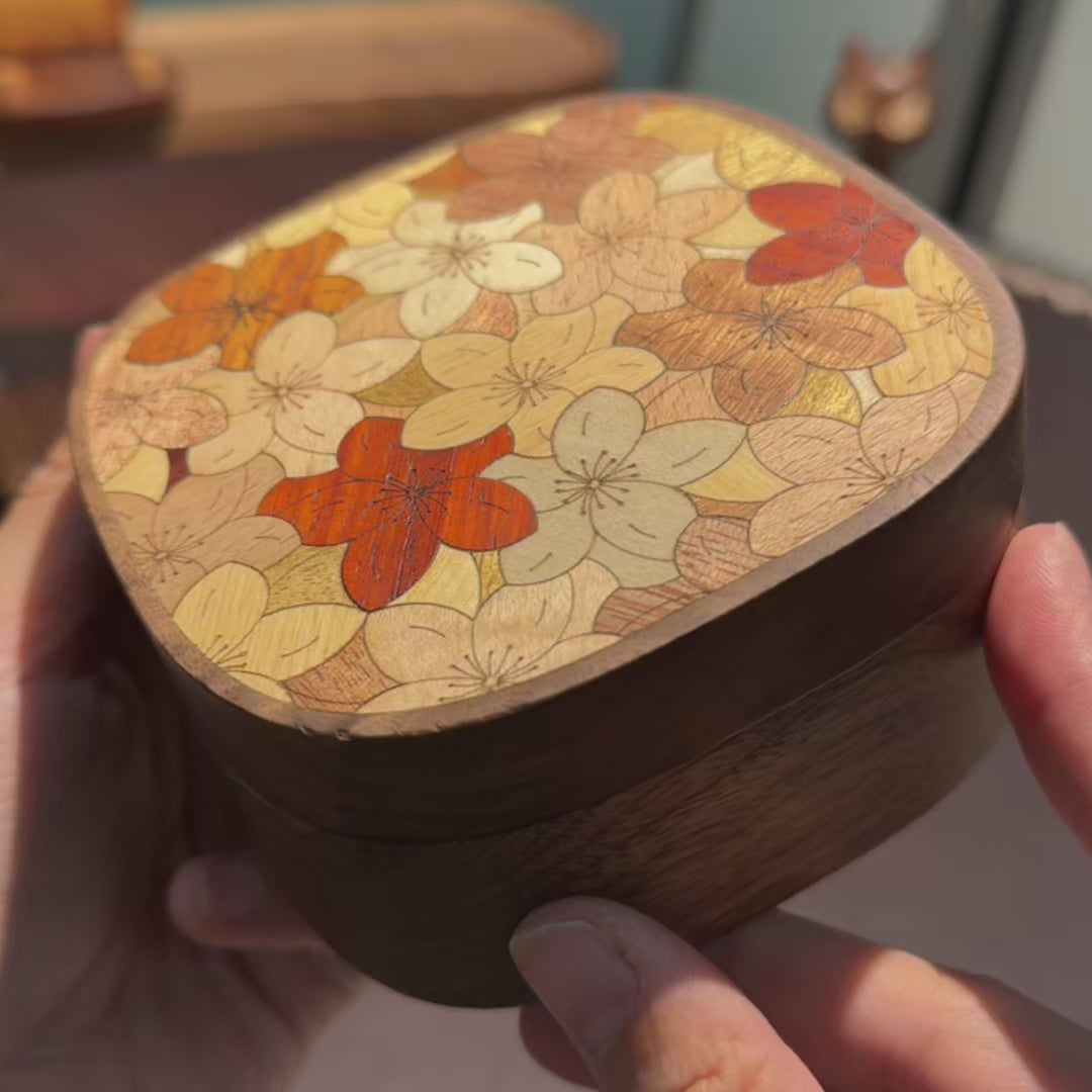 Laya Handcraft Walnut Magnetic Jewelry Box