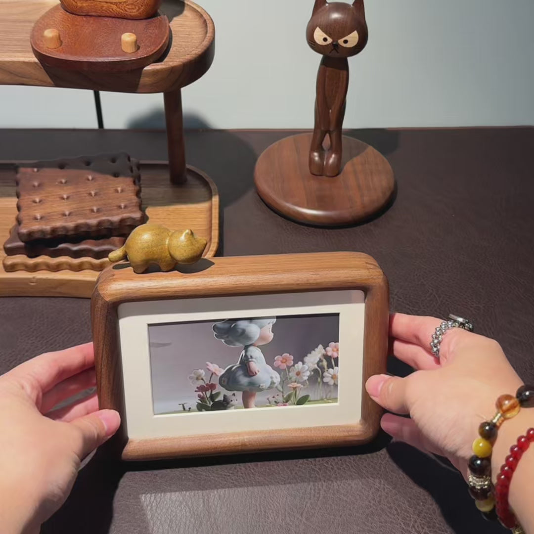 Kitten Walnut Photo Frame