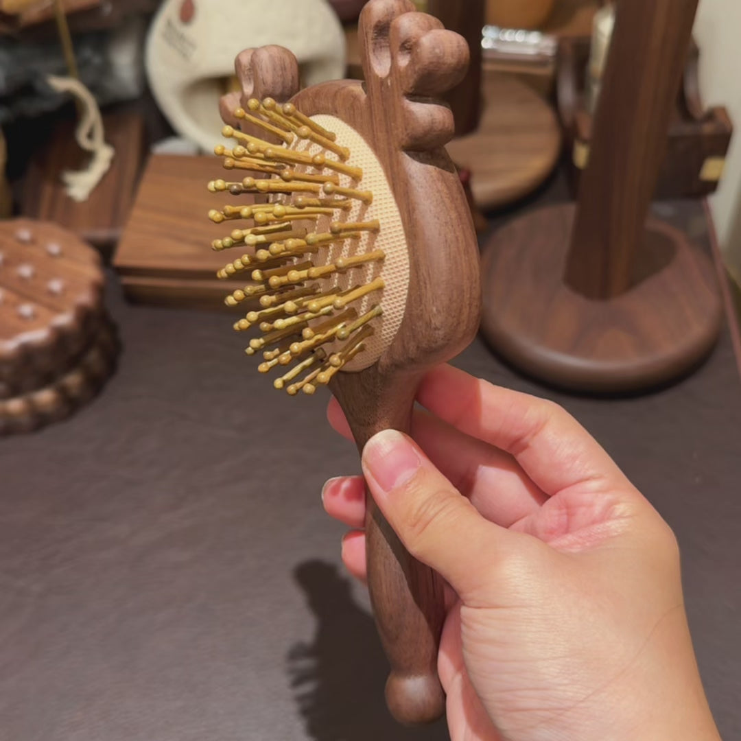 Elks Walnut Air Cushion Hair Brush