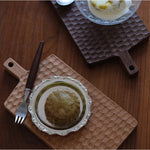 small cutting board for desserts